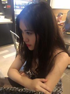 国产小吟吟在线视频,网络红人魅力四射的在线视频盛宴